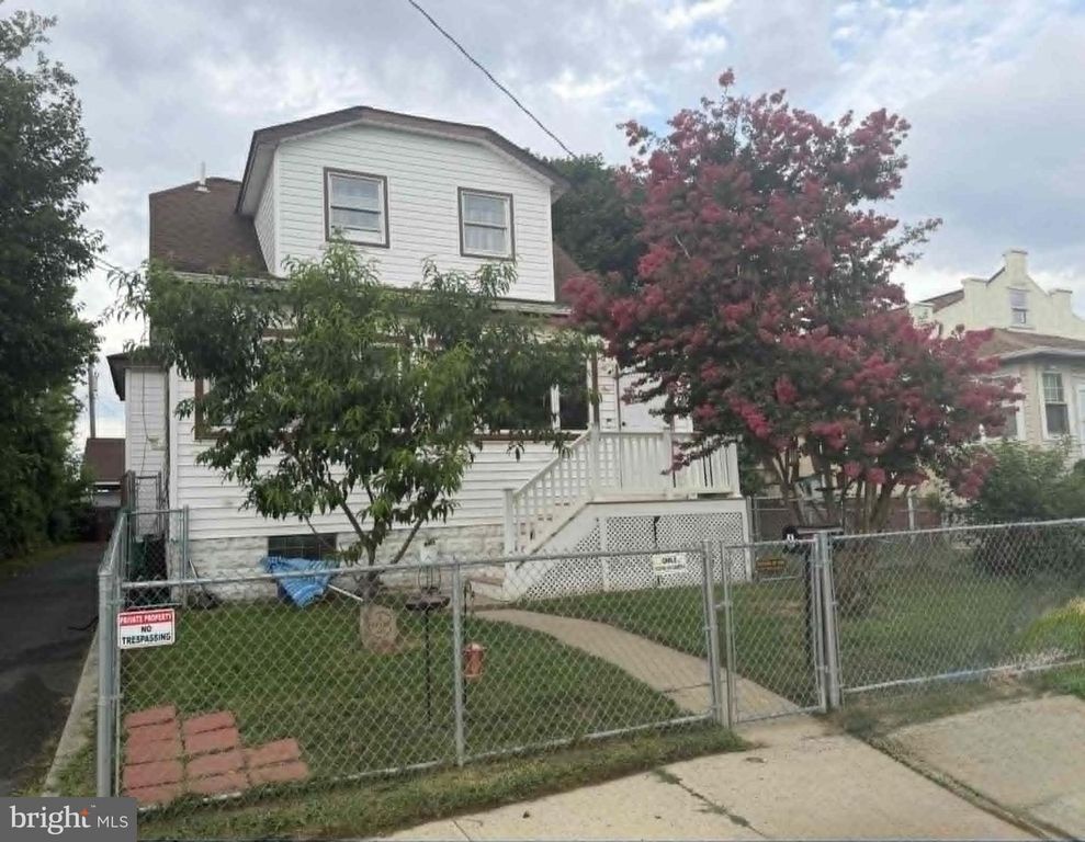 1 GOELLER AVE, Baltimore, MD 21221