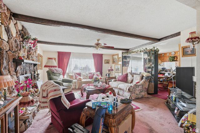 10106 S PEONY WAY, Sandy, UT 84094