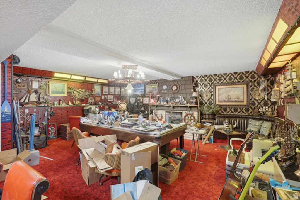 Image 16 of property listing at 10106 S PEONY WAY, Sandy, UT 84094