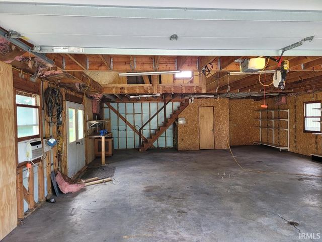 8314 S Walnut Street, Daleville, IN 47334