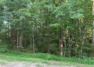 3499 Ridgewood Court, Winston-salem, NC 27107