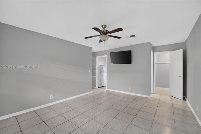 129 SE 4th Ave 4, Hallandale Beach, FL 33009