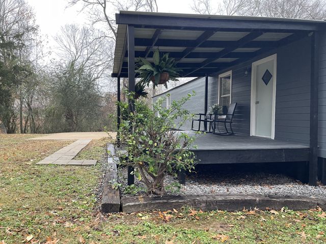 303 Conger St, Cumberland City, TN 37050