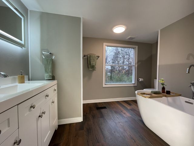 303 Conger St, Cumberland City, TN 37050