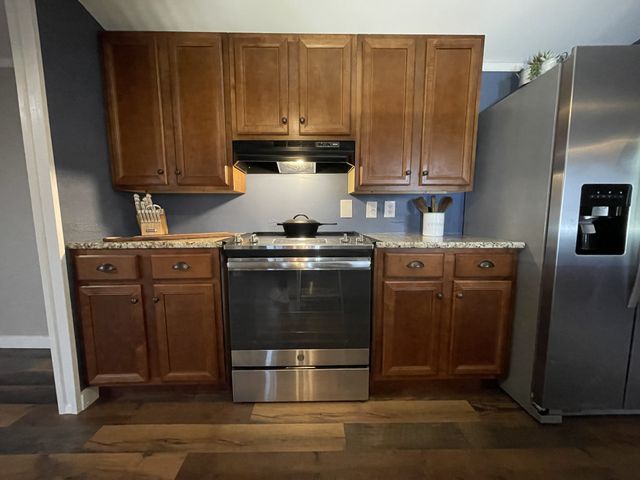 303 Conger St, Cumberland City, TN 37050