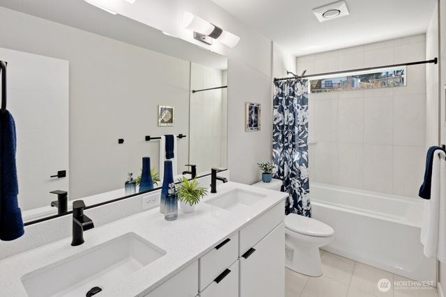 22545 69th Place W, Mountlake Terrace, WA 98043