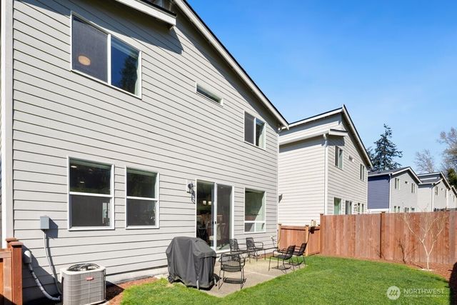 22545 69th Place W, Mountlake Terrace, WA 98043