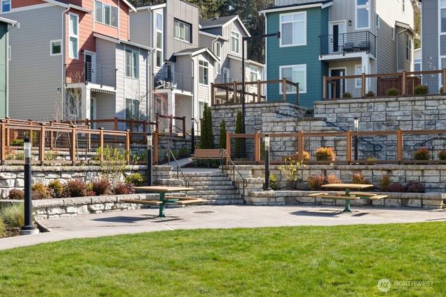 22545 69th Place W, Mountlake Terrace, WA 98043