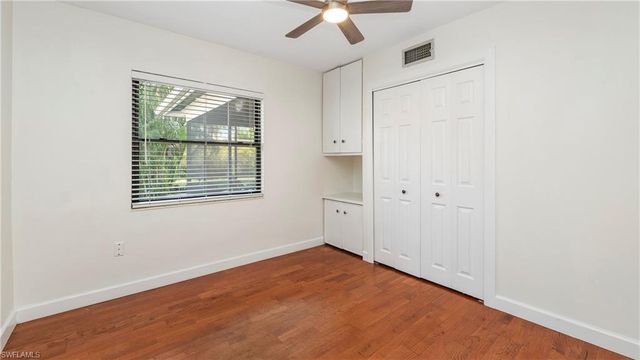 1320 Miracle LN, Fort Myers, FL 33901