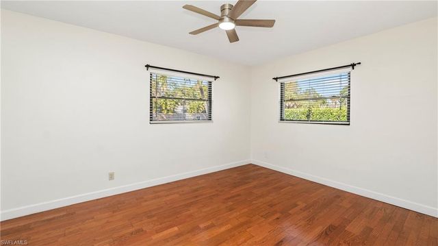 1320 Miracle LN, Fort Myers, FL 33901