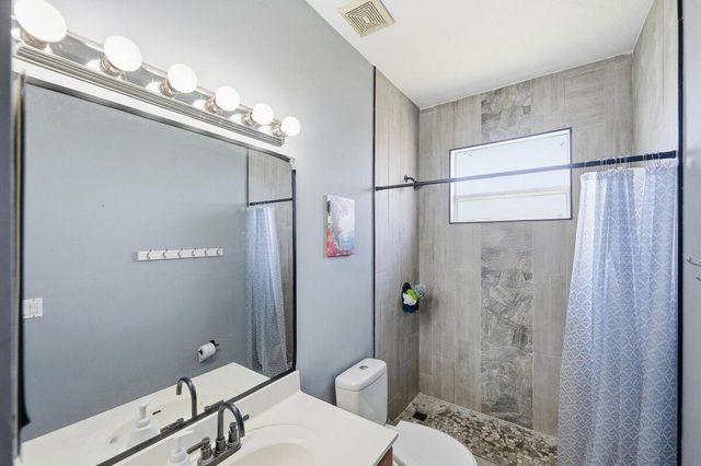 5859 NW Cullom Circle, Port St. Lucie, FL 34986