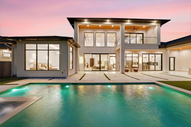 23107 Vista De Tres Lagos Drive, Spring, TX 77389