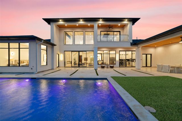 23107 Vista De Tres Lagos Drive, Spring, TX 77389