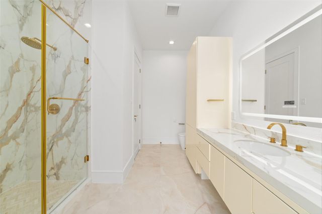 23107 Vista De Tres Lagos Drive, Spring, TX 77389