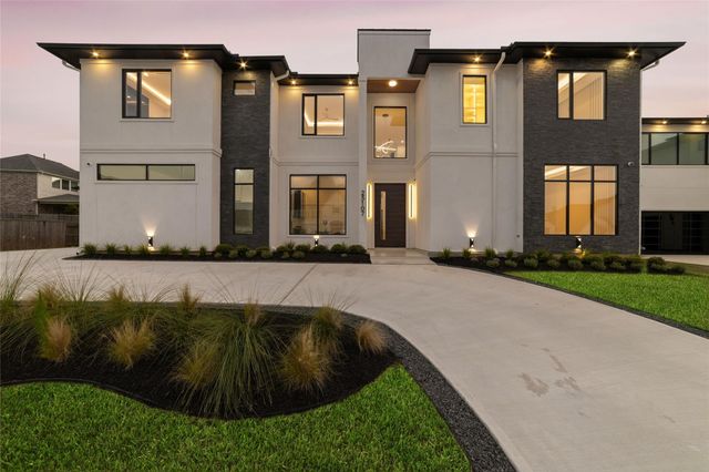 23107 Vista De Tres Lagos Drive, Spring, TX 77389