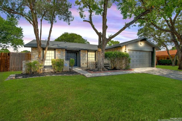8710 Greenthread Dr, San Antonio, TX 78240