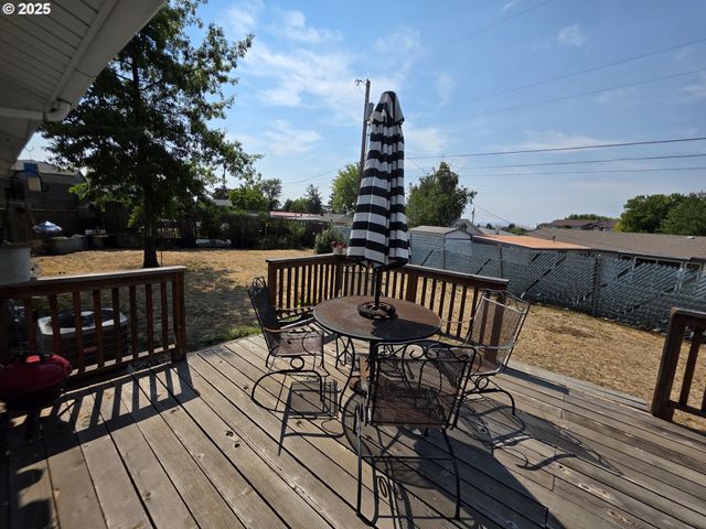 305 ALLISON Way, Goldendale, WA 98620