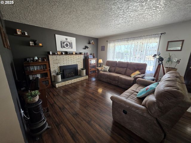 305 ALLISON Way, Goldendale, WA 98620