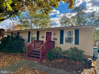 1116 OPEQUON AVE, Winchester, VA 22601
