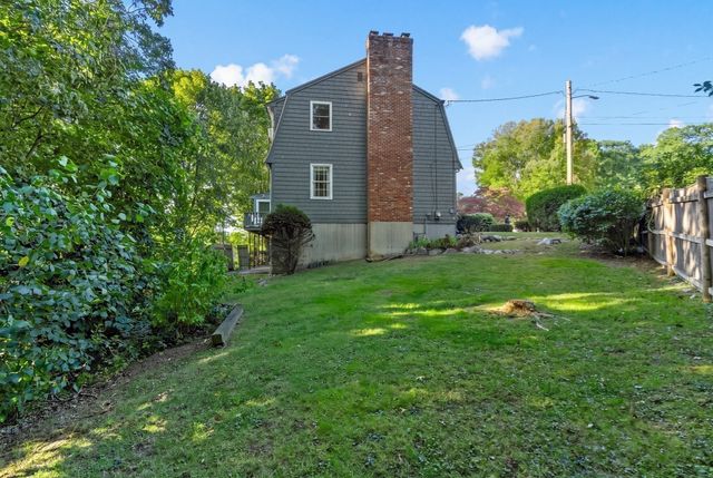 33 Old Carriage Lane, Braintree, MA 02184