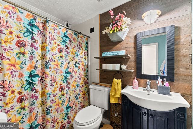 1142 Lewis Roberts Road, Jefferson, GA 30549