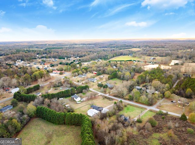 1142 Lewis Roberts Road, Jefferson, GA 30549