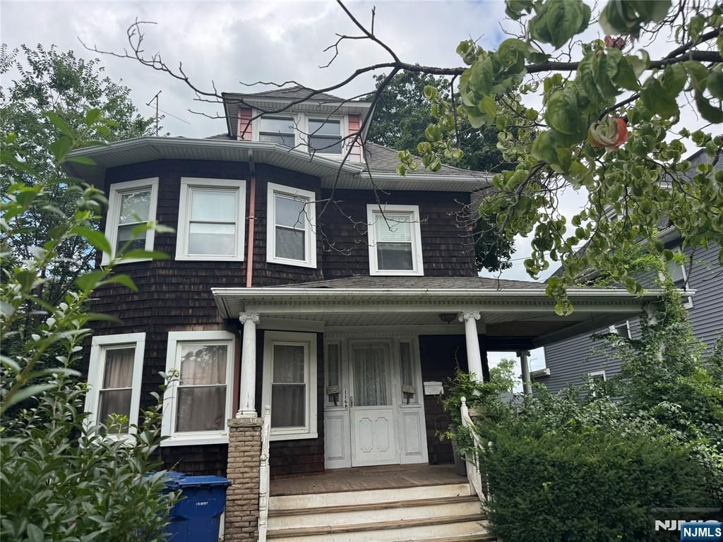 116 Clinton Place, Hackensack, NJ 07601