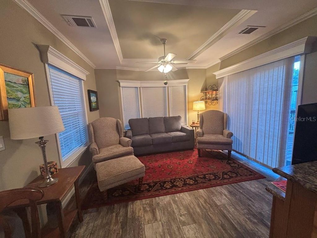 Image 10 of property listing at 25203 NE 141ST LANE 254, Salt Springs, FL 32134