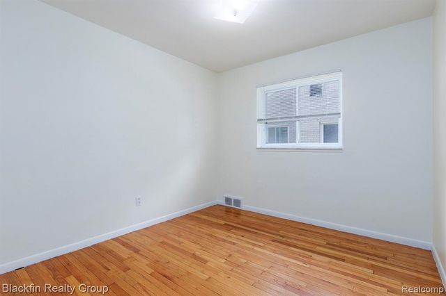 24641 Ridgedale Street, Oak Park, MI 48237