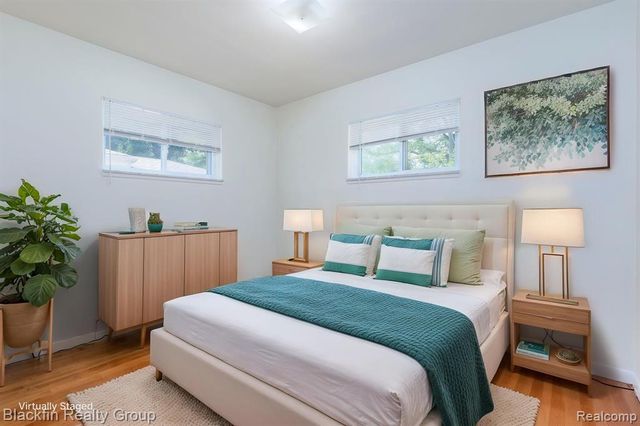 24641 Ridgedale Street, Oak Park, MI 48237