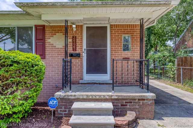 24641 Ridgedale Street, Oak Park, MI 48237