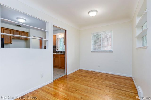 24641 Ridgedale Street, Oak Park, MI 48237