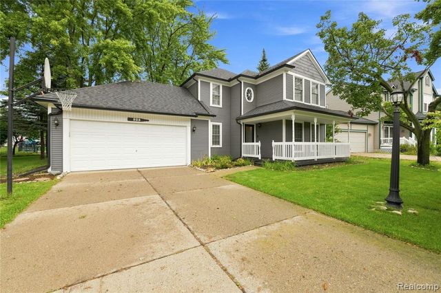 933 Abingdon Street, Oxford, MI 48371