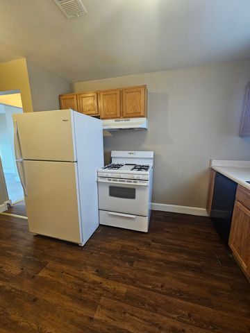 929 Bridge Avenue, Davenport, IA 52803