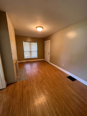 929 Bridge Avenue, Davenport, IA 52803