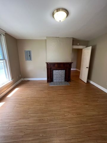 929 Bridge Avenue, Davenport, IA 52803