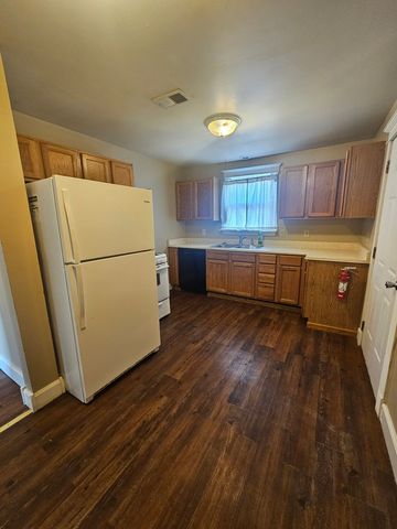 929 Bridge Avenue, Davenport, IA 52803