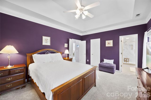 7719 Woodcrest Drive, Stanley, NC 28164