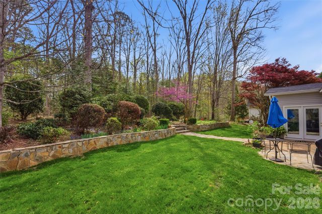 7719 Woodcrest Drive, Stanley, NC 28164