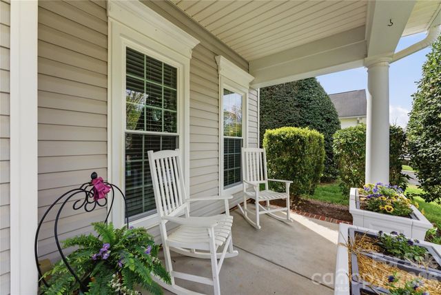 7719 Woodcrest Drive, Stanley, NC 28164