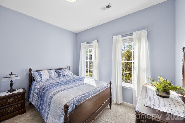 7719 Woodcrest Drive, Stanley, NC 28164