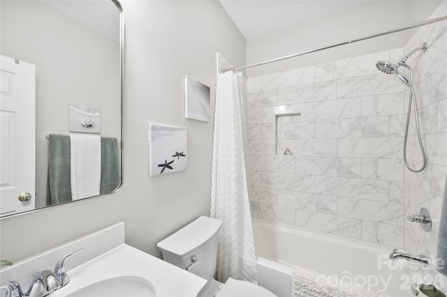 7719 Woodcrest Drive, Stanley, NC 28164