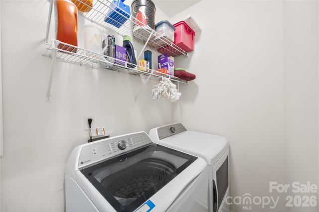 7719 Woodcrest Drive, Stanley, NC 28164