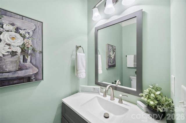 7719 Woodcrest Drive, Stanley, NC 28164