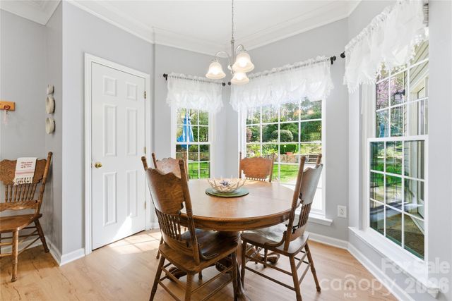 7719 Woodcrest Drive, Stanley, NC 28164