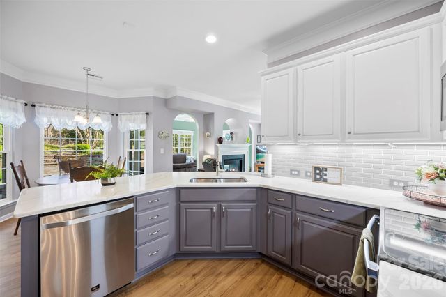 7719 Woodcrest Drive, Stanley, NC 28164