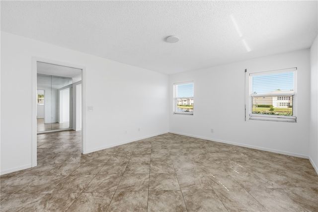 870 Lake Orchid Circle 108, Vero Beach, FL 32962