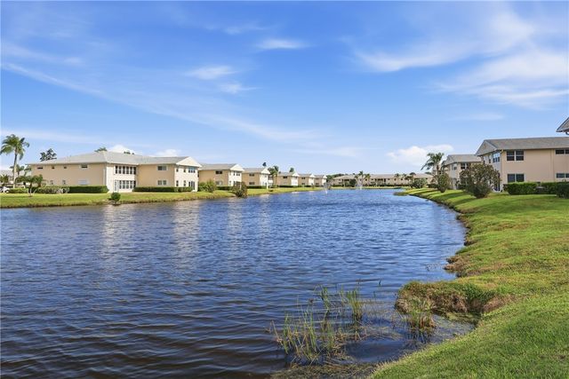 870 Lake Orchid Circle 108, Vero Beach, FL 32962