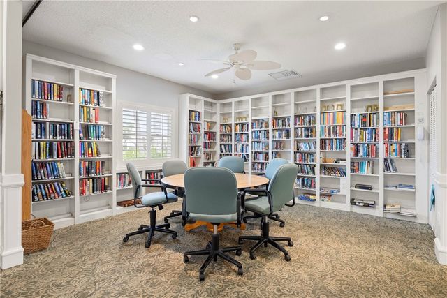 870 Lake Orchid Circle 108, Vero Beach, FL 32962