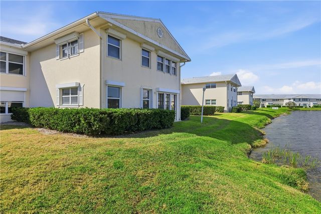 870 Lake Orchid Circle 108, Vero Beach, FL 32962